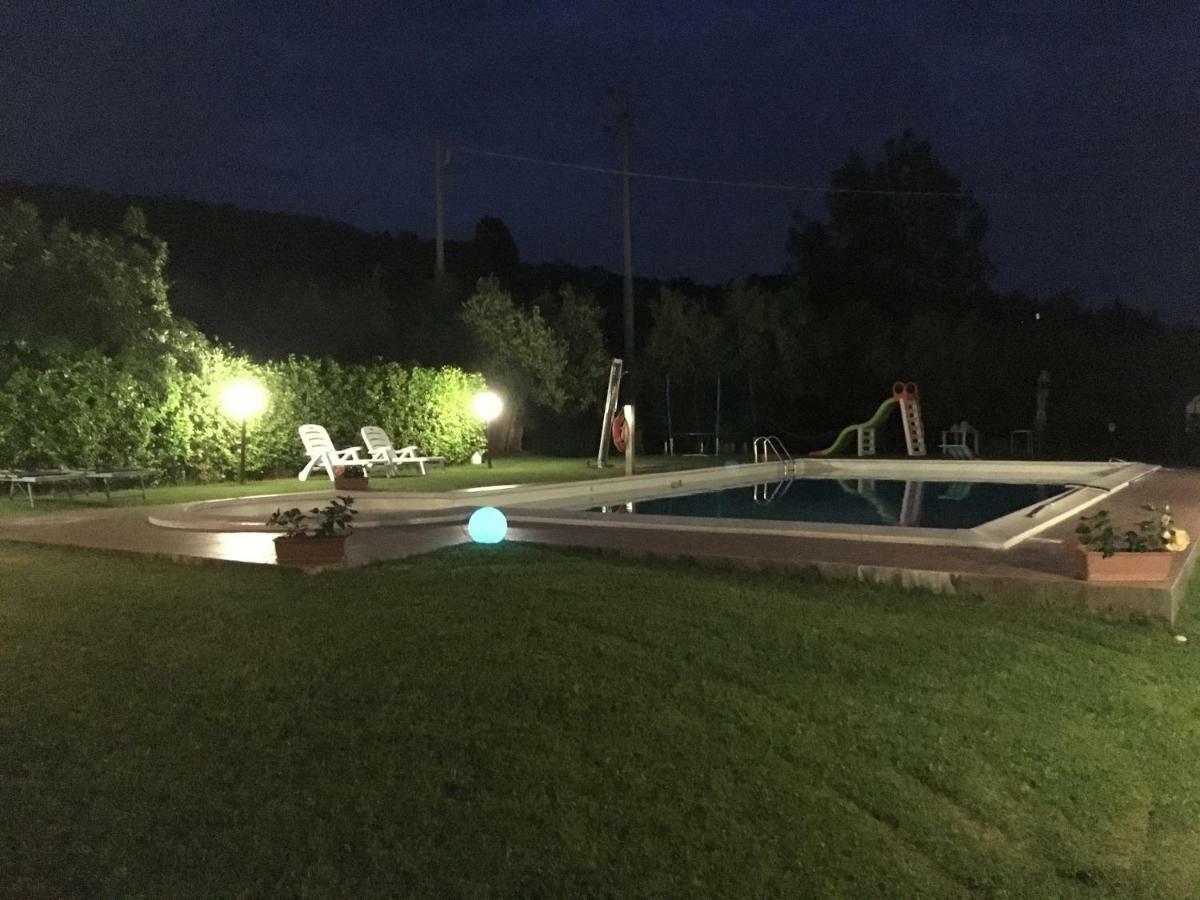 Le Coccole Del Trasimeno Vendégház Tuoro sul Trasimeno Kültér fotó